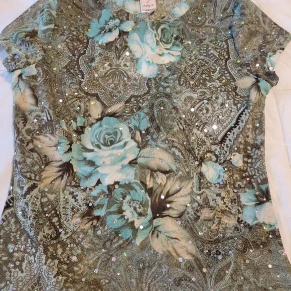Judy Jr. Women's size small short sleeve see-through floral shirt with sparkles - Picture 10 of 12